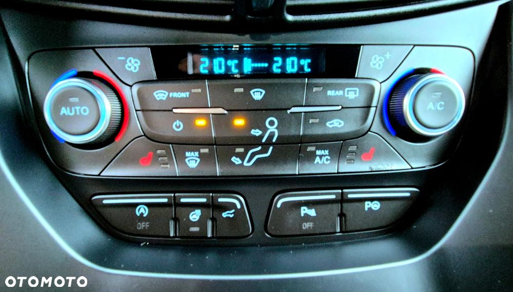 Ford Kuga 2.0 TDCi 4x4 ST-Line - 32