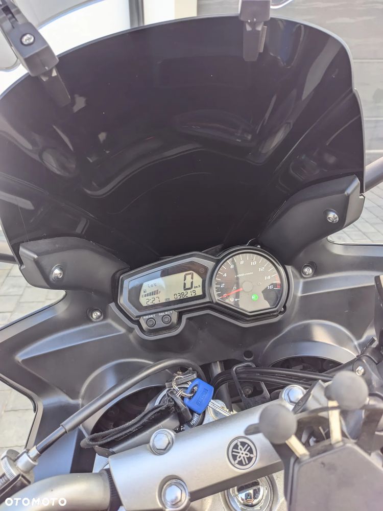 Yamaha FZ6 - 8
