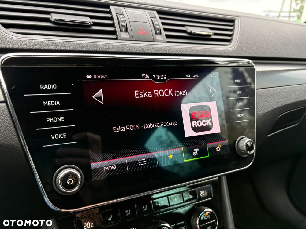 Skoda Superb 2.0 TDI SCR Sportline DSG - 18