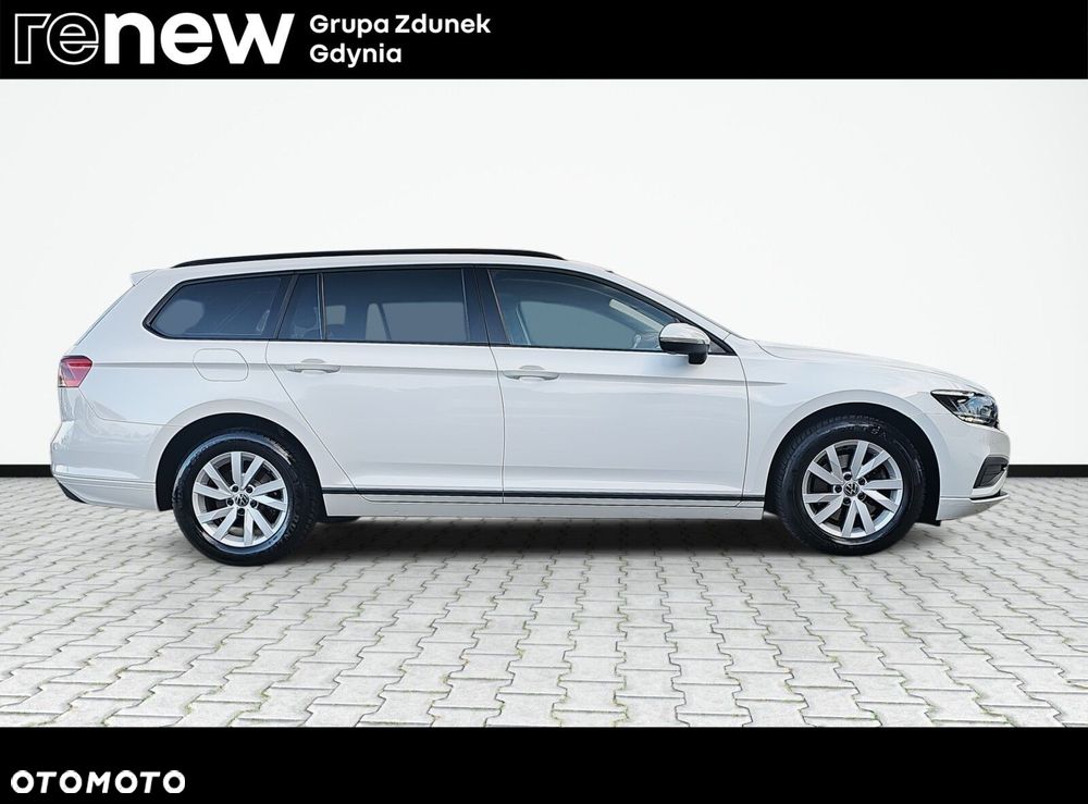 Volkswagen Passat - 4