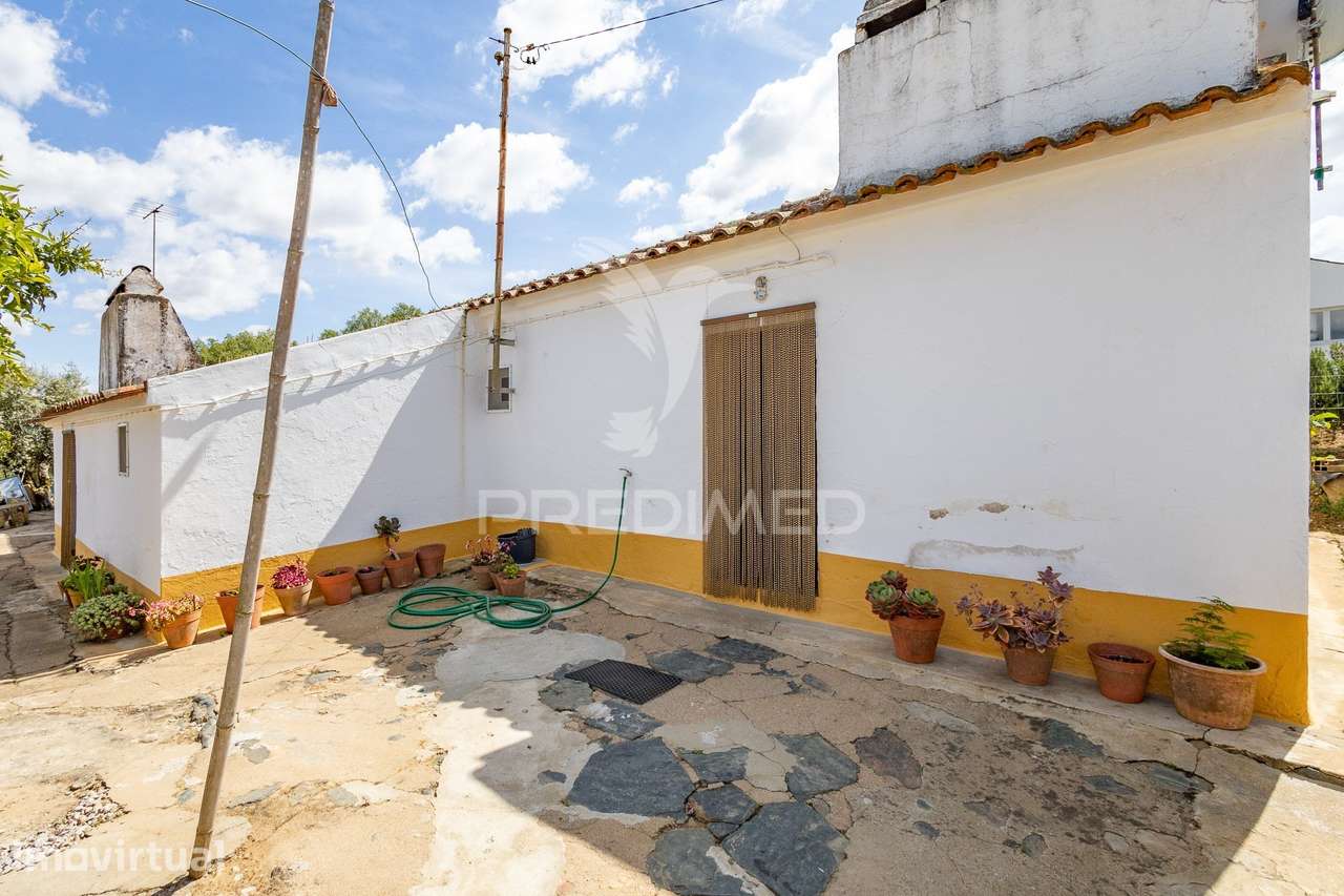 Oportunidade Única na Boa Fé, Évora – Duas Moradias em Lote de 918 m² - Grande imagem: 2/39