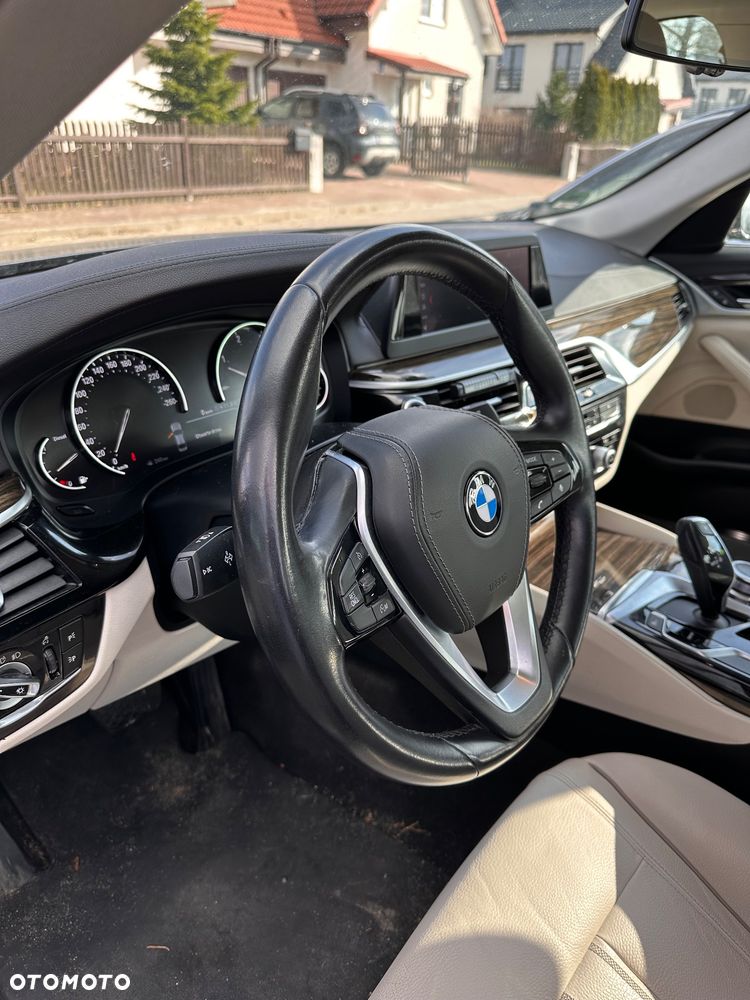 BMW Seria 5 520d Luxury Line - 8