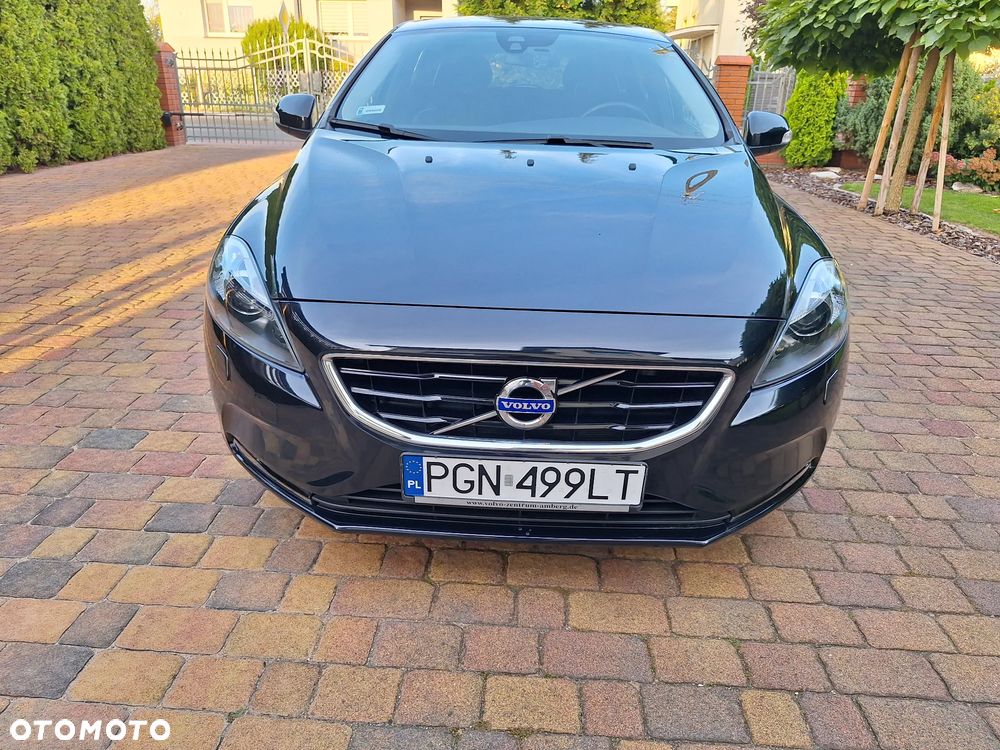 Volvo V40 D3 Momentum - 8