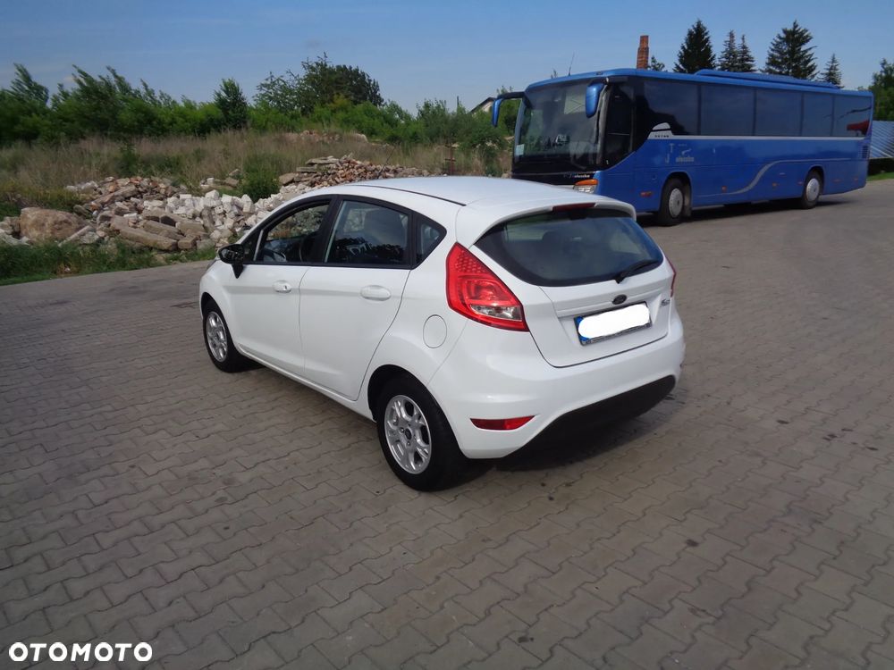 Ford Fiesta 1.25 Titanium EU5 - 3