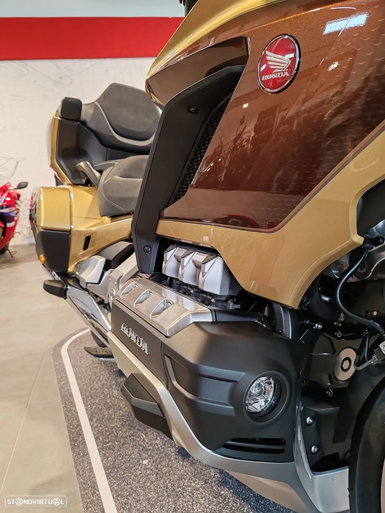Honda Goldwing - 6