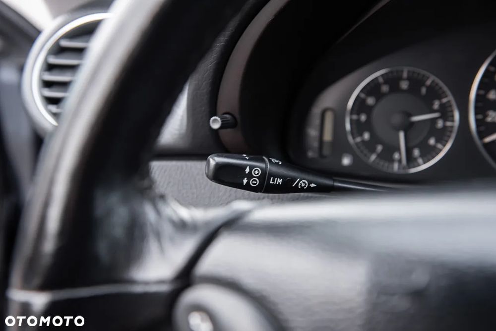 Mercedes-Benz CLK - 19