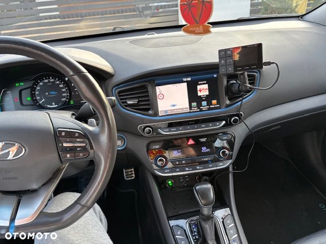 Hyundai IONIQ - 20