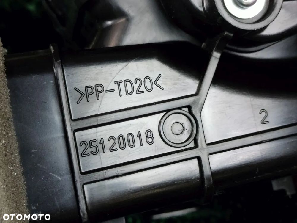 TOYOTA YARIS 1.5h 19-24r Wentylator Dmuchawa Baterii Hybrydowej - 5