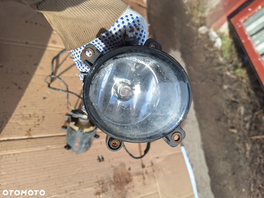 lampa halogen  lewy lub prawy  FORD MONDEO MK3 - 4