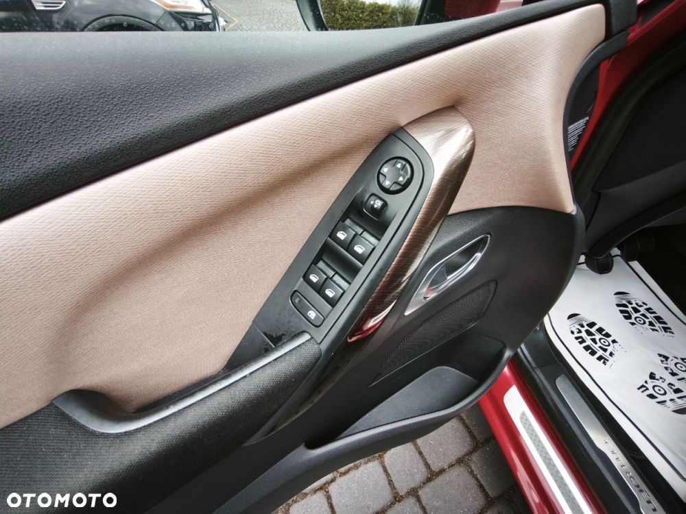 Citroën C4 Picasso 1.6 e-HDi Exclusive - 10
