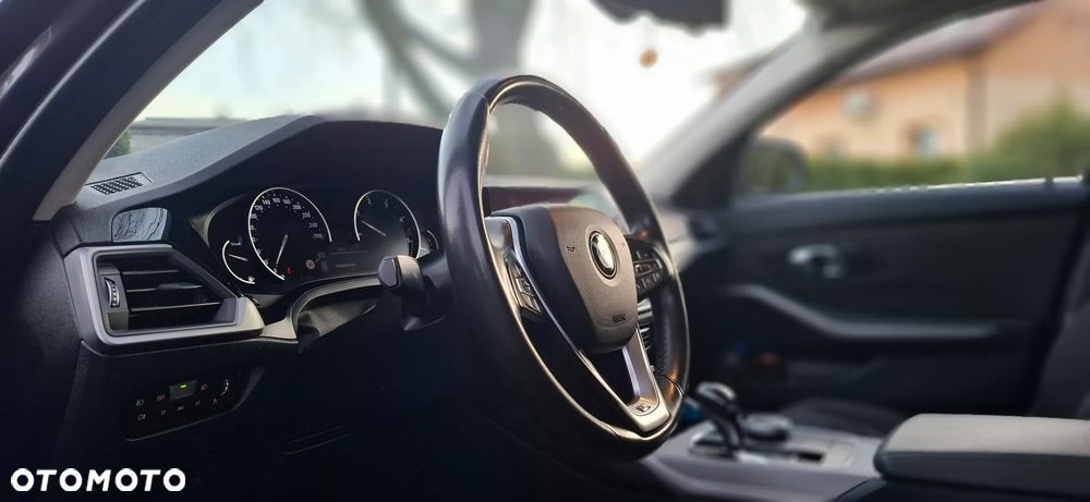BMW Seria 3 318d Business Edition - 11