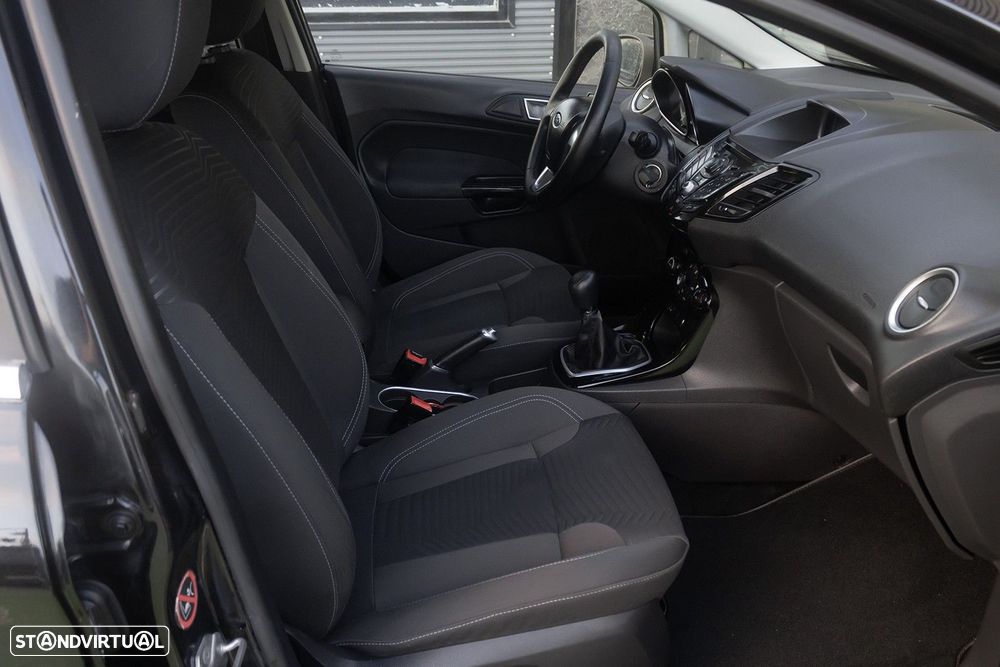 Ford Fiesta 1.0 T EcoBoost Titanium - 21