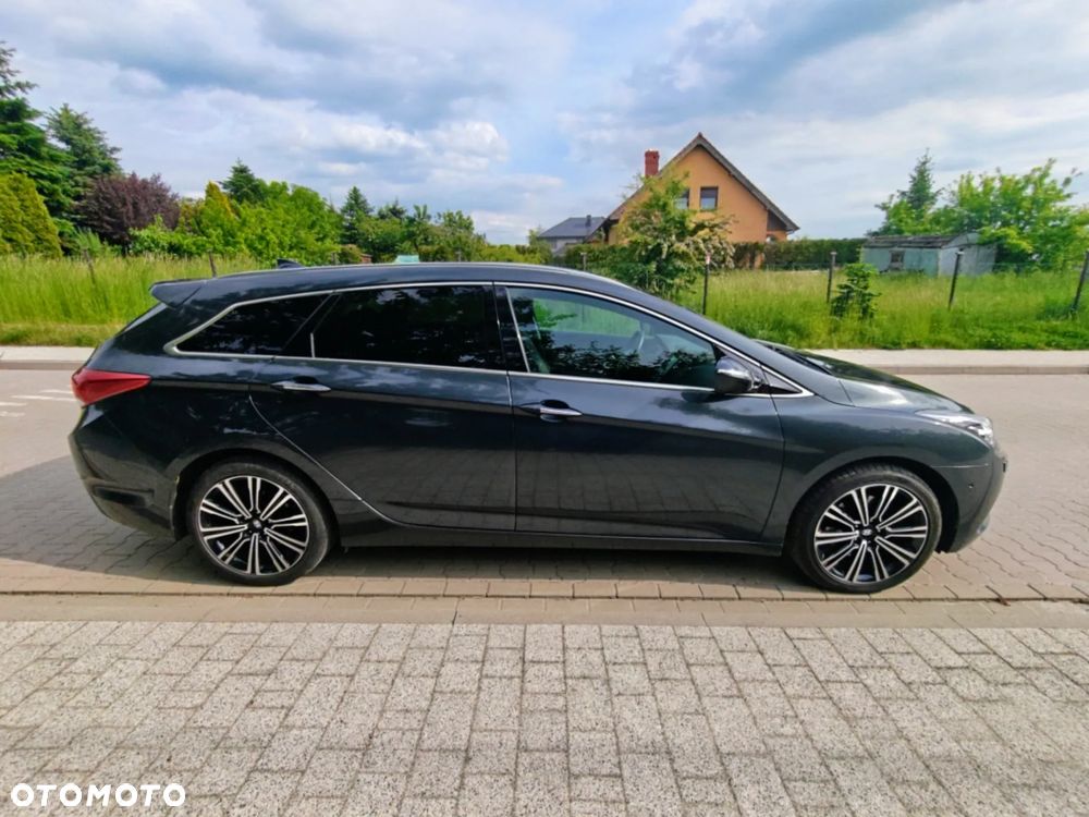 Hyundai i40 Kombi 1.7 CRDi Premium - 4