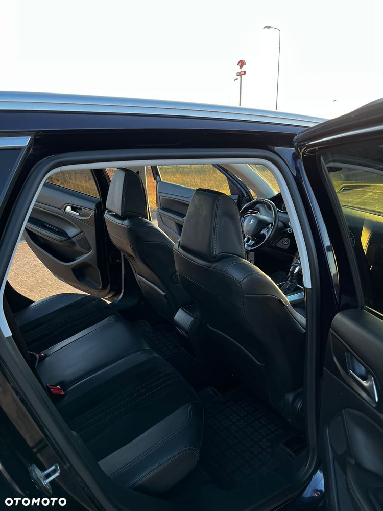 Peugeot 308 BlueHDi FAP 120 EAT6 Stop & Start Allure - 31