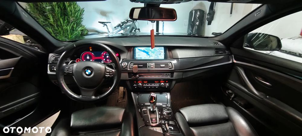 BMW Seria 5 520d Luxury Line - 24