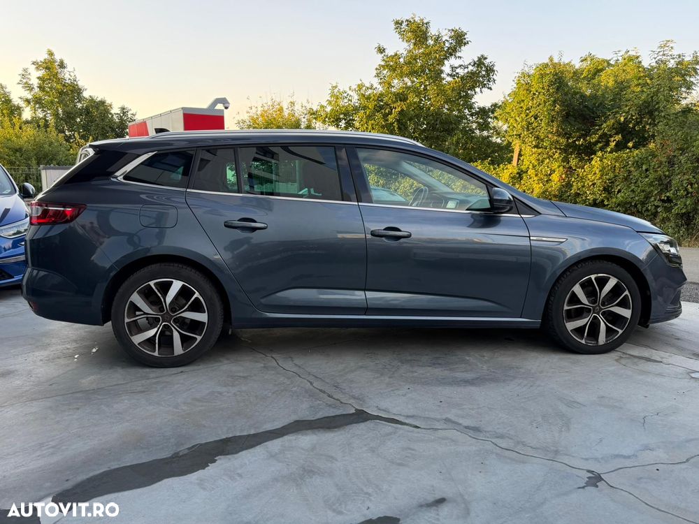 Renault Megane ENERGY TCe 140 EDC BOSE EDITION - 16