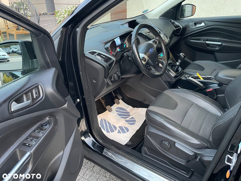 Ford Kuga 1.6 EcoBoost 2x4 Individual - 32
