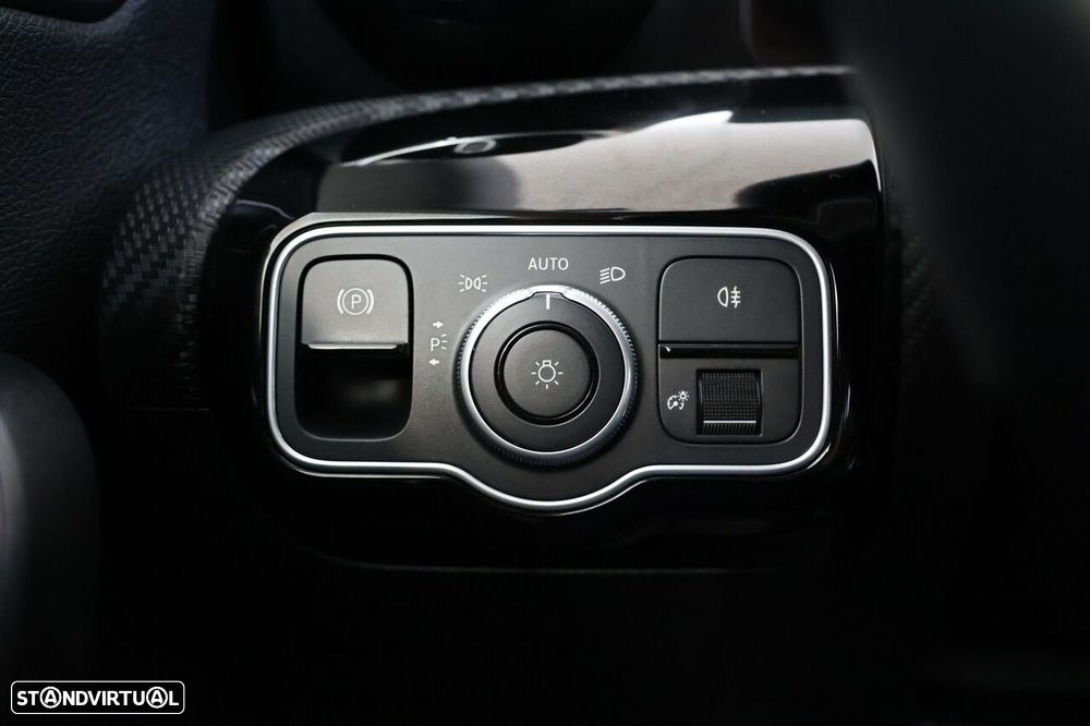 Mercedes-Benz CLA 180 d Style Aut. - 19