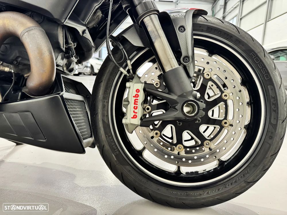 Ducati Diavel Carbon - 13