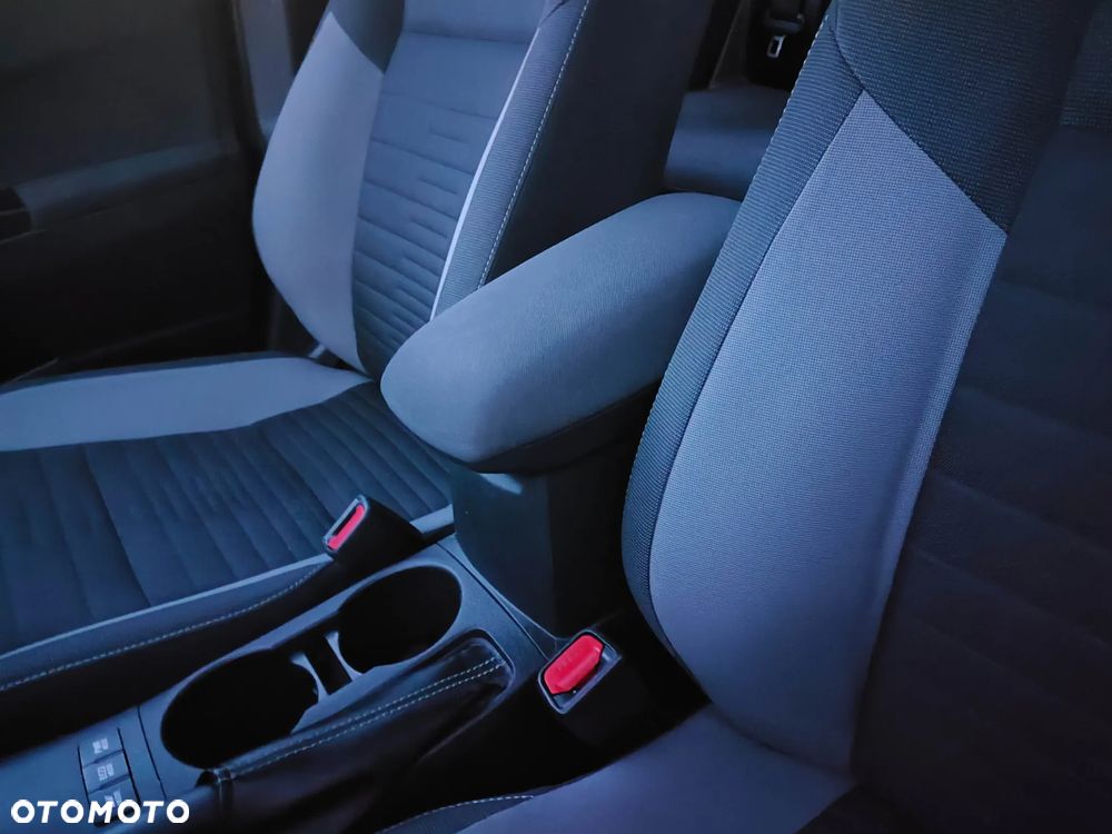 Toyota Auris Hybrid 135 Premium - 18