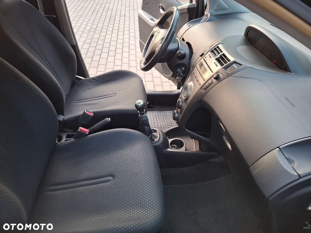 Toyota Yaris 1.33 Luna Start - 18