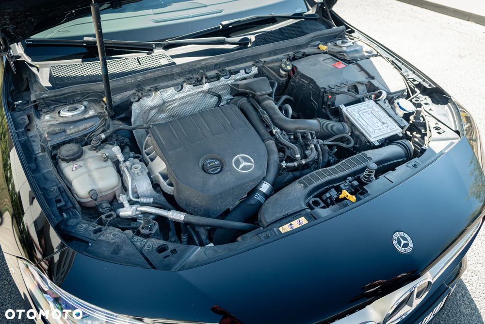 Mercedes-Benz CLA 180 AMG Line 7G-DCT - 13