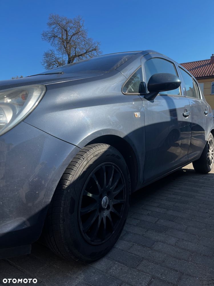 Opel Corsa 1.2 16V Cosmo - 2