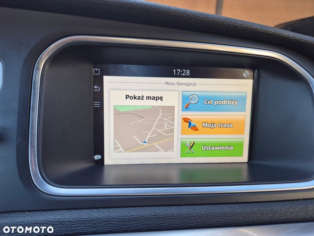 Volvo V40 D2 R Design - 16