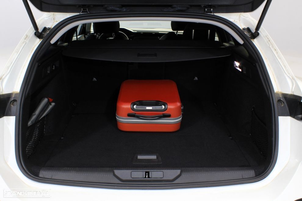 Peugeot 308 SW 1.2 PureTech Allure - 26