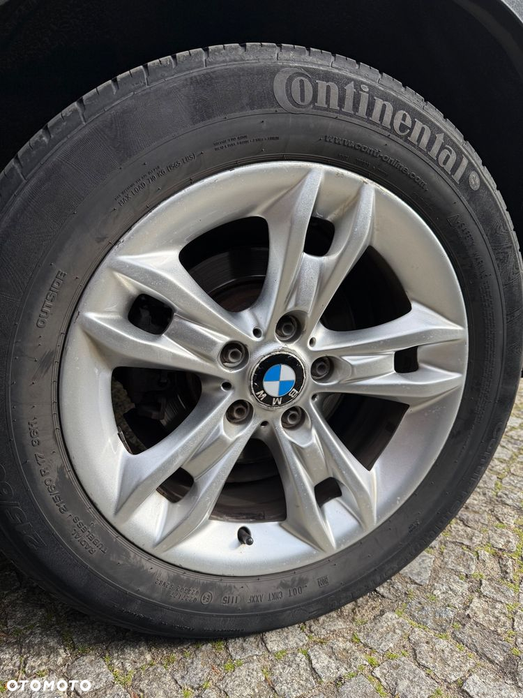 BMW X1 sDrive18d - 26