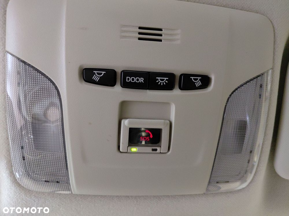 Toyota Corolla 1.8 Hybrid Comfort - 26