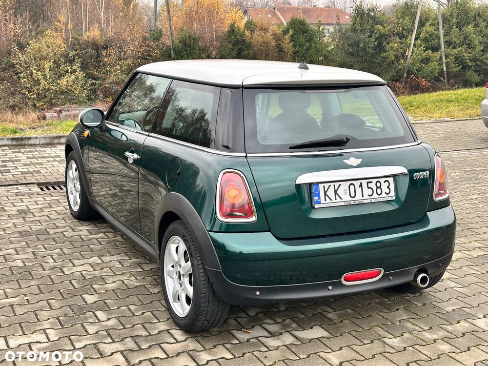 MINI Cooper Standard - 4