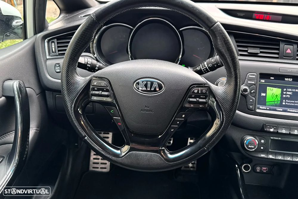Kia Ceed 1.6 CRDi 136 ISG GT Line - 12