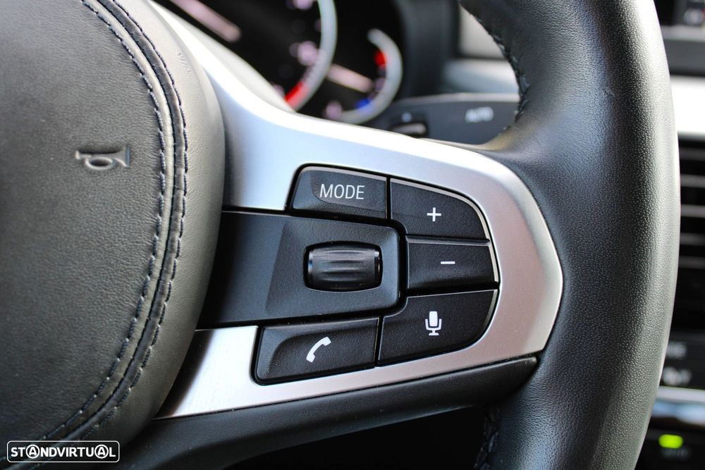 BMW 520 d Pack M - 36