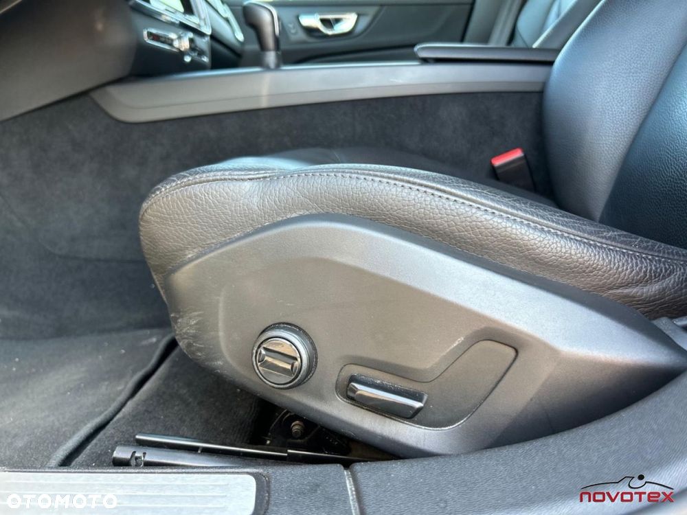 Volvo V60 D3 Drive-E Momentum - 12