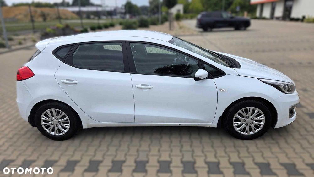 Kia Ceed - 5