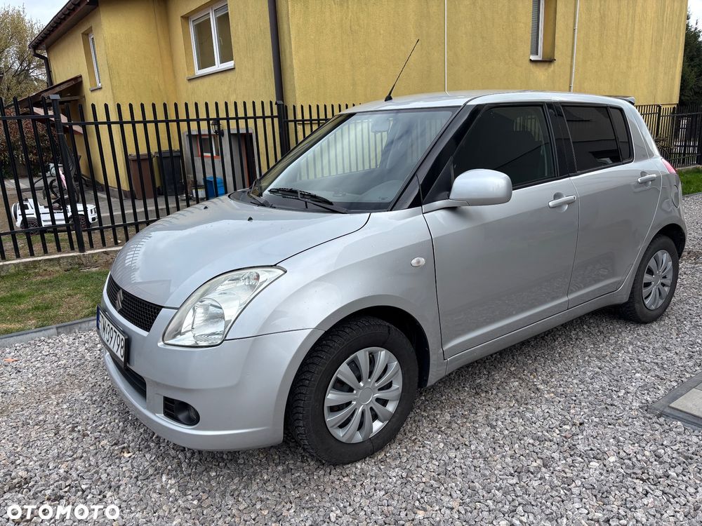 Suzuki Swift - 2