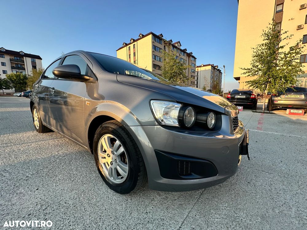 Chevrolet Aveo 1.4 LS 52 - 8