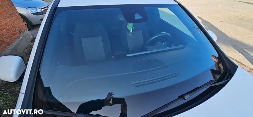 Mercedes-Benz CLA 180 - 18