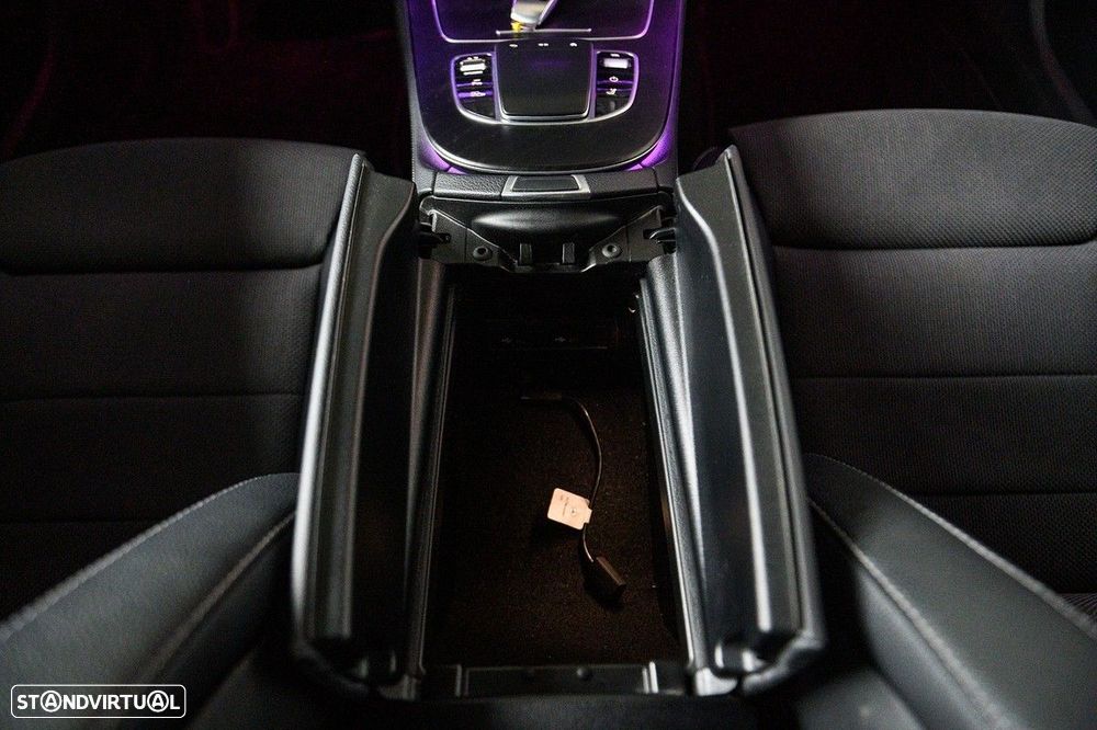 Mercedes-Benz E 300 de Avantgarde - 24