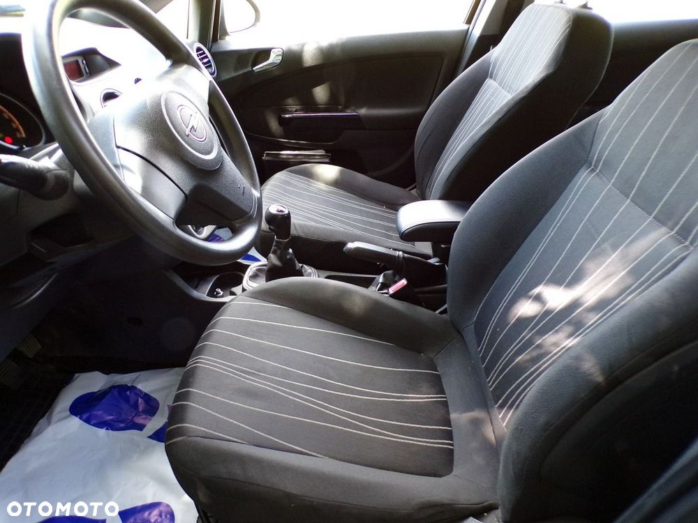 Opel Corsa - 18