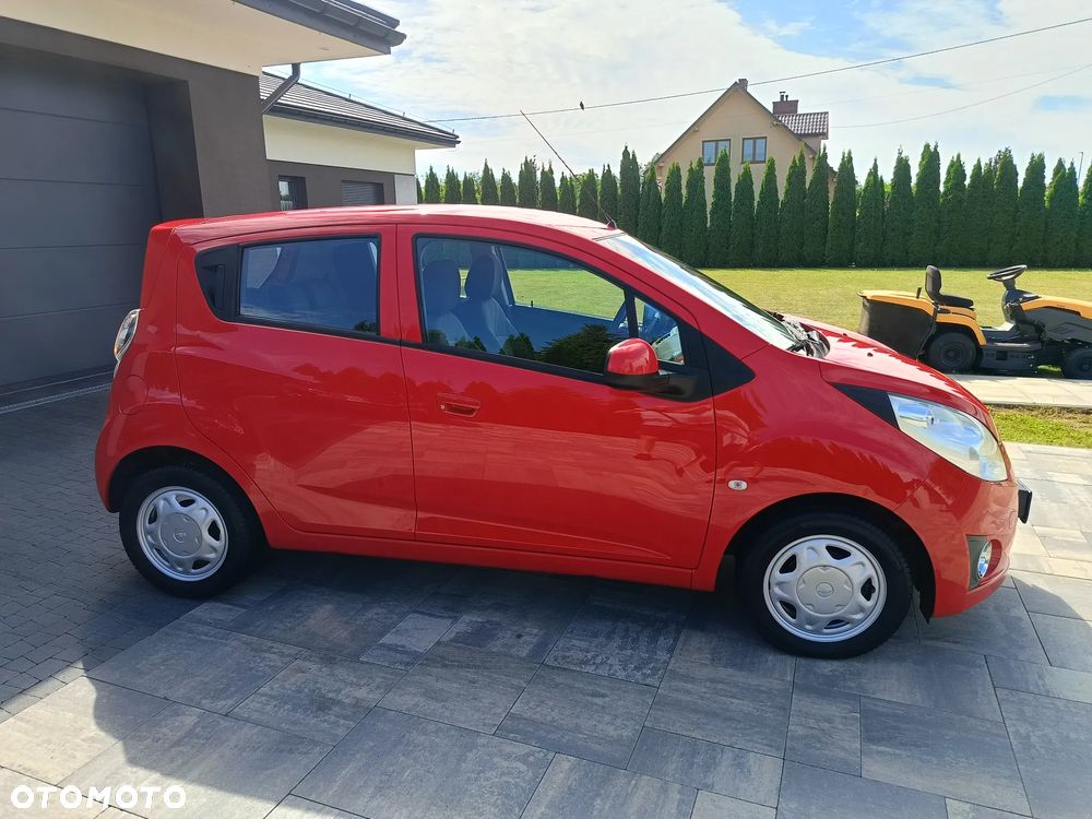 Chevrolet Spark 1.0 + - 7