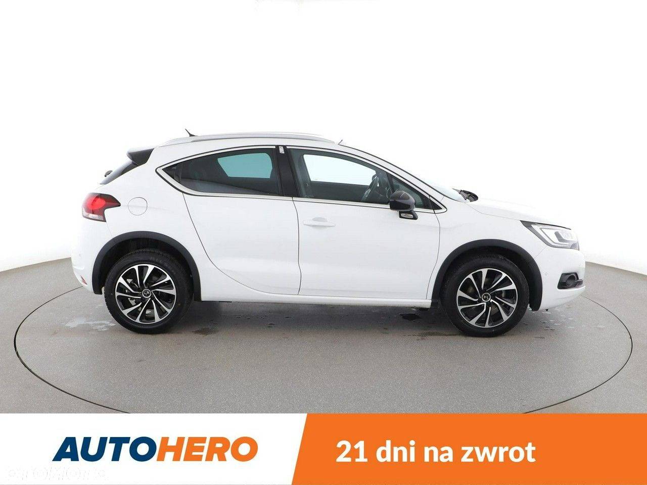 DS Automobiles DS 4 Crossback - 9