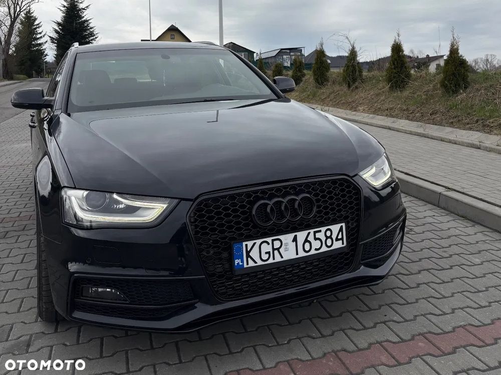 Audi A4 Avant 2.0 TDI Quattro Line - 2