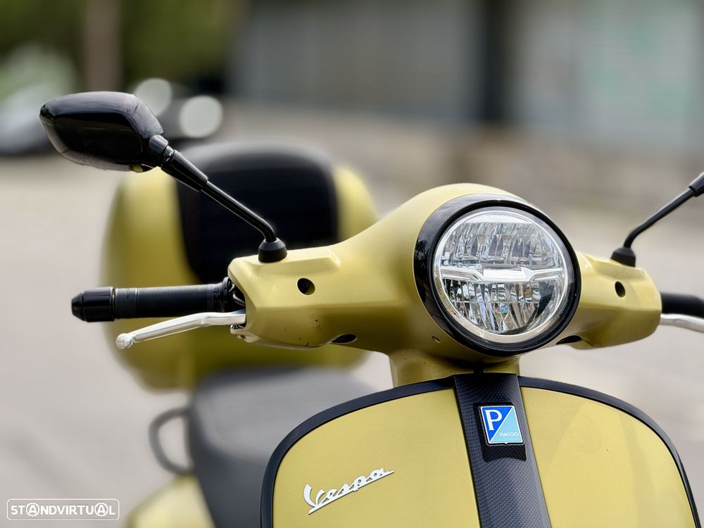 Vespa GTS Super Ambizioso Green Matt - 15