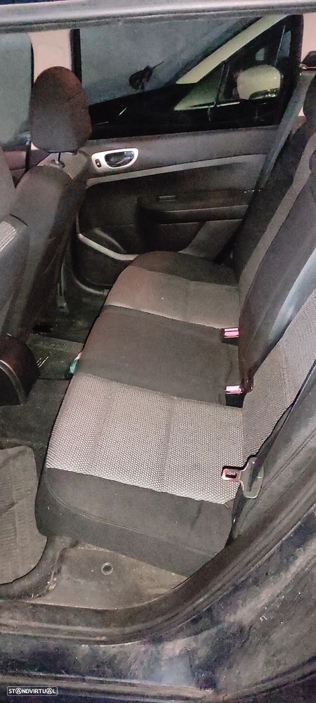 Peugeot 307 1.6 HDi Executive - 16