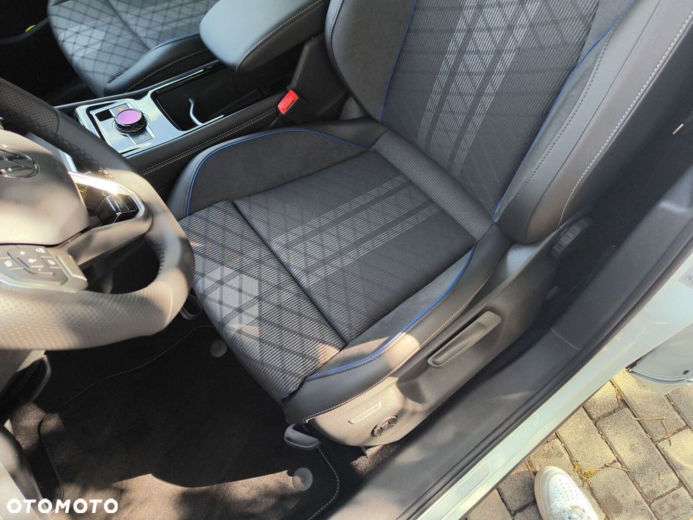 Volkswagen Tiguan 1.5 eTSI R-Line Plus DSG - 37