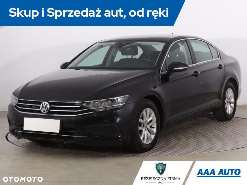 Volkswagen Passat - 3