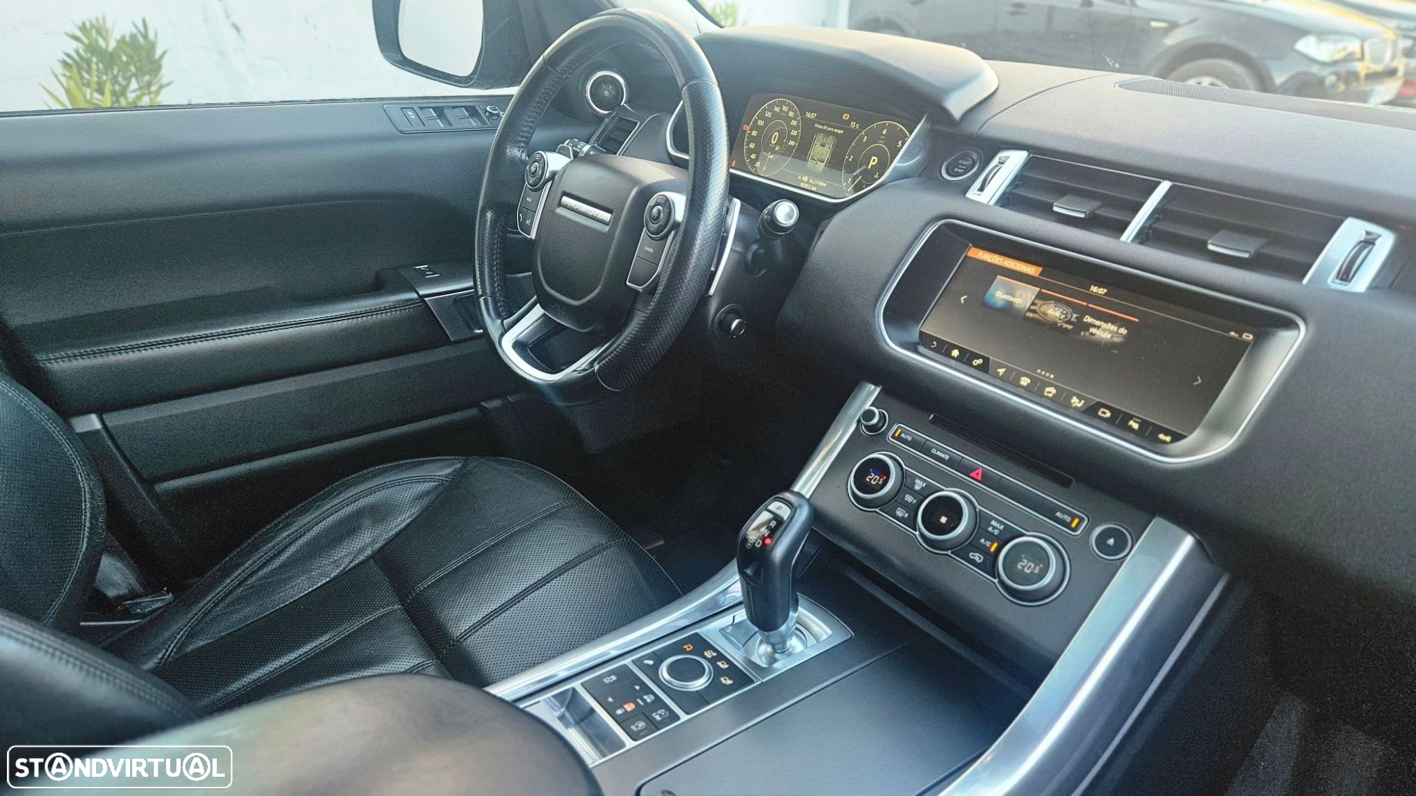 Land Rover Range Rover Sport 3.0 SDV6 HSE - 30