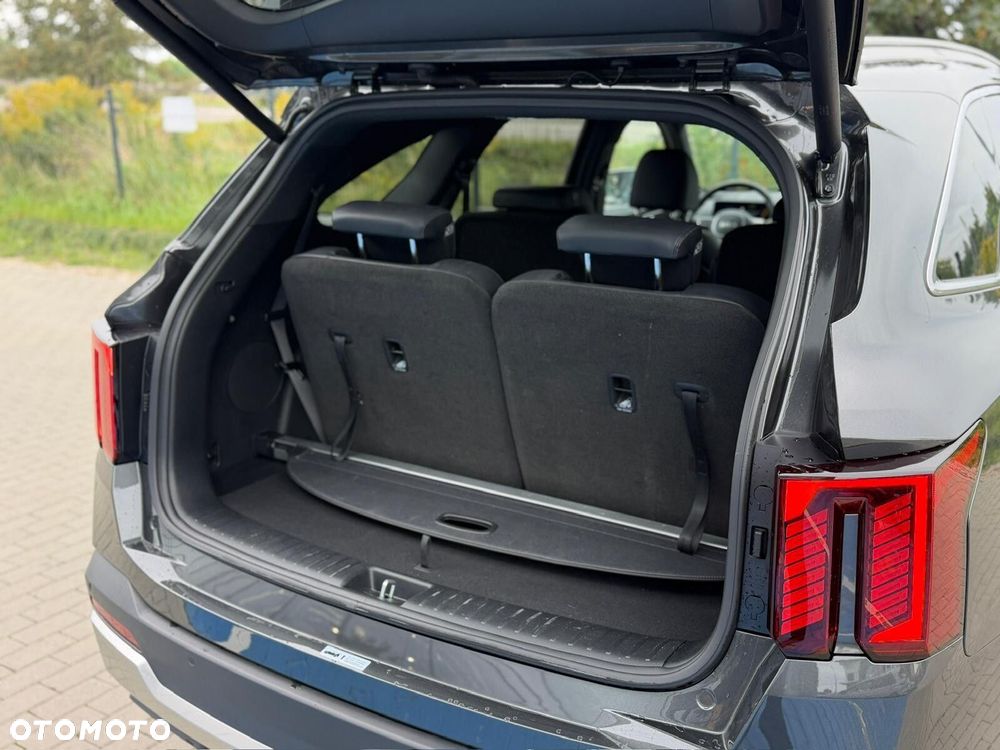Kia Sorento - 8